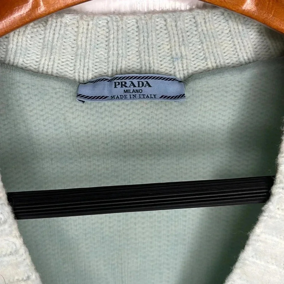 VGC Prada womens oversized light seafoam wool cardigan current size 40 - Picture 4 of 13